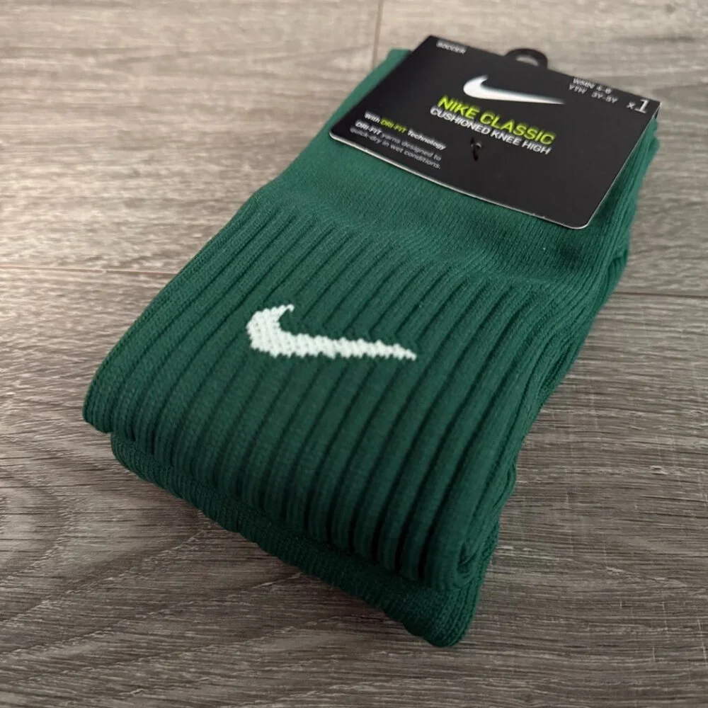 NWT Nike Classic Soccer Knee High Socks Green Pair Size Women 4-6 Youth 3y - 5y